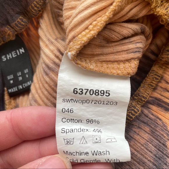 Shein Knot Waist Bleached Tie Dye Shorts Size Medium 6 - Picture 7 of 8